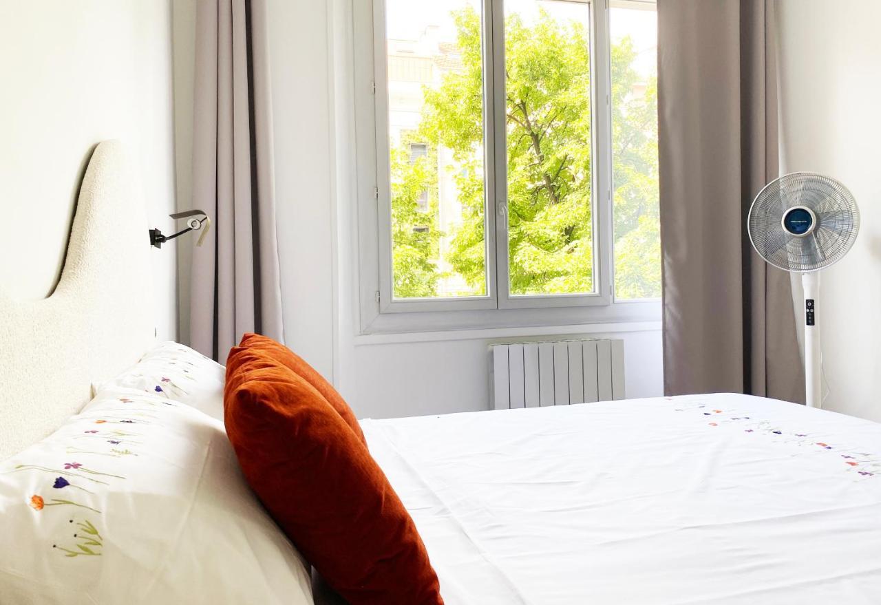 Le Petit Versailles - Appartement Centre Grenoble Esterno foto