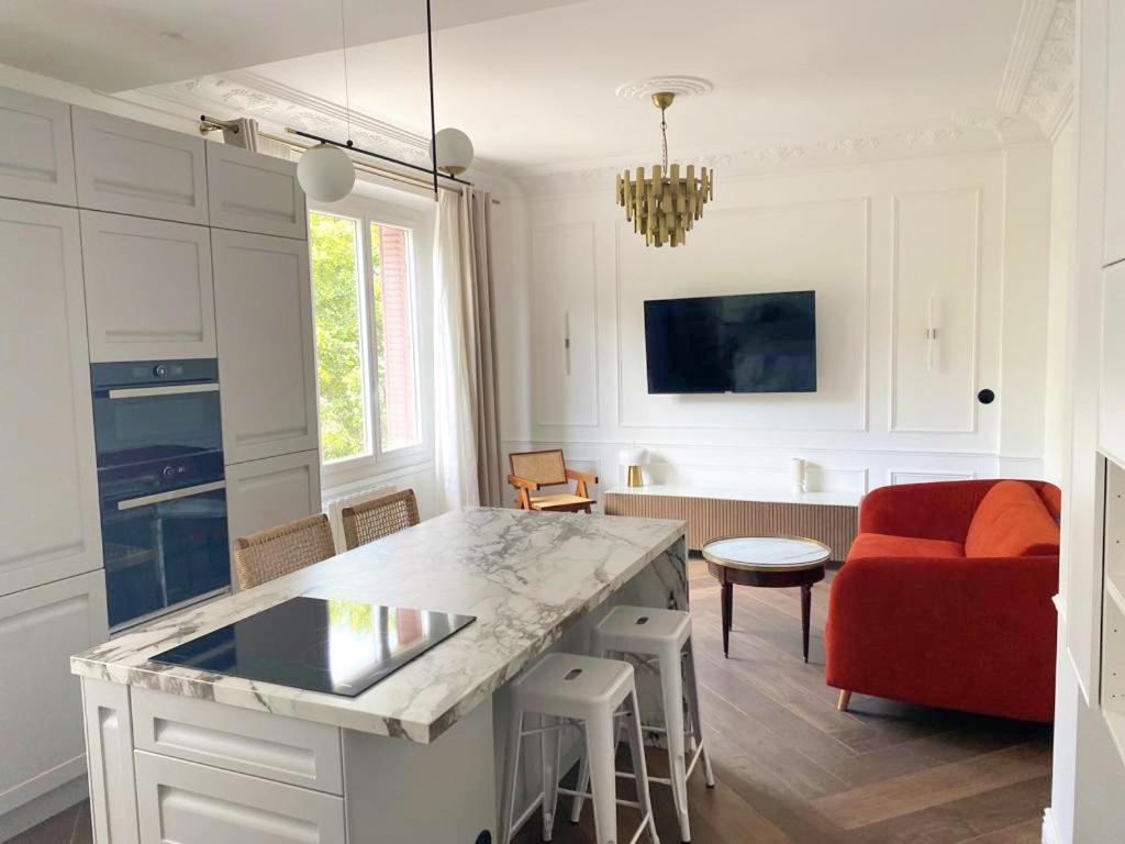 Le Petit Versailles - Appartement Centre Grenoble Esterno foto